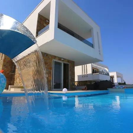 Villa Douglas - Private Pool, Bbq, 4Bdrms, View Pefkochori Exterior foto