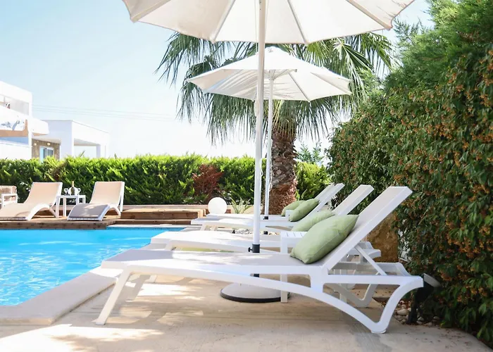 Villa Douglas - Private Pool, Bbq, 4Bdrms, View