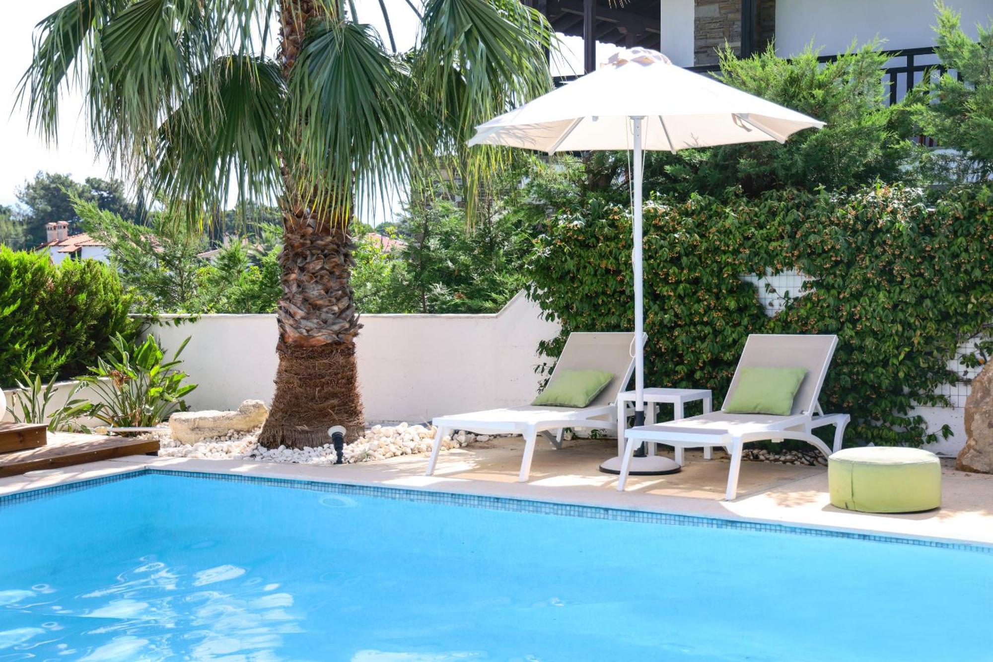 Douglas - Private Pool, Bbq, 4bdrms, View Pefkochori