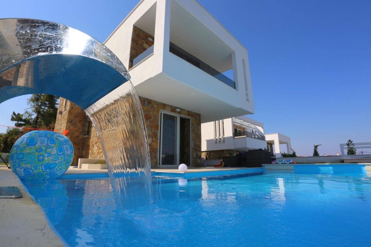 Douglas - Private Pool, Bbq, 4bdrms, View Villa *